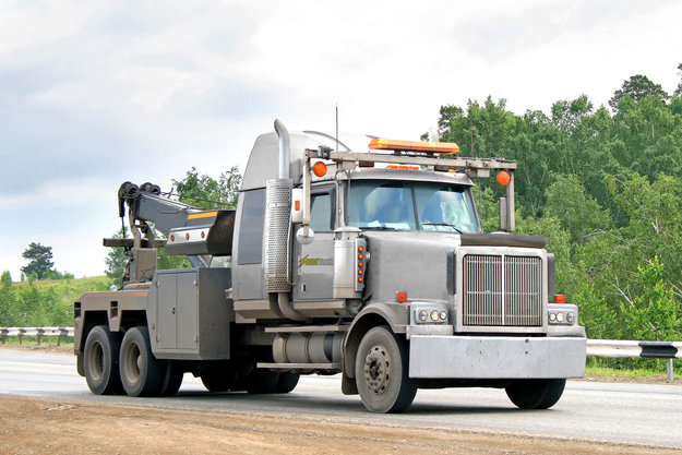 What Is Heavy Duty Towing?